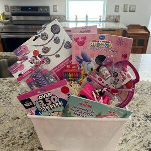 New Minnie Mouse Basket of Fun